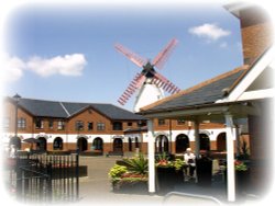 Marsh Mill shops Wallpaper