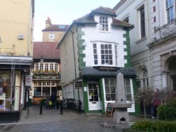 Crooked House of WIndsor