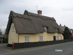 Thatched Cottages in Oakley Wallpaper