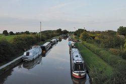 Canal Boats on Shropshire Union Canal near Barbridge Wallpaper