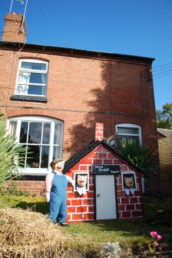 Three Little Pigs - Scarecrow Festival