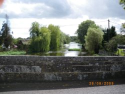 River Avon, Ringwood Wallpaper