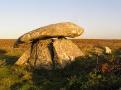 Clun Quoit, near Zennor, at sunset