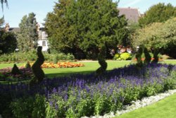 Abbey Gardens Wallpaper