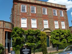 Peckover House frontage Wallpaper