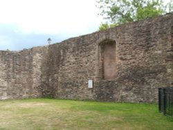 Monmouth Castle Wallpaper