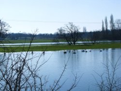 River Waveney overflowed Wallpaper