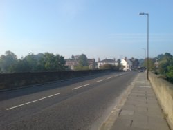 Bridge over River Ure Wallpaper