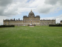 A picture of Castle Howard Wallpaper