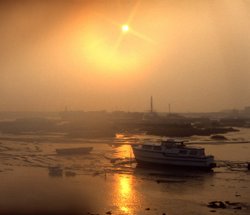 Low tide at Sharps Green, Lower Rainham, Kent Wallpaper