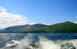 Derwentwater in summer. Wallpaper