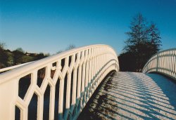 Snowy bridge over Canal Wallpaper