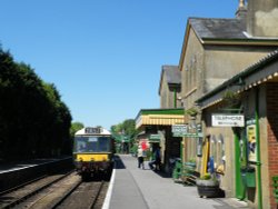 Alresford Wallpaper