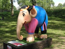 London Elephant Parade, St James's Park Wallpaper