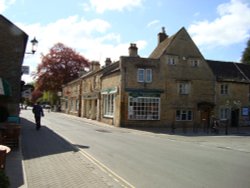 Bourton on the Water Wallpaper