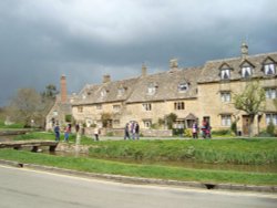 Lower Slaughter near Stow-on-the-Wold Wallpaper