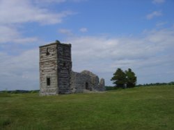 Knowlton Church and Earthworks Wallpaper