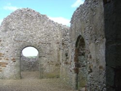 Knowlton Church and Earthworks Wallpaper