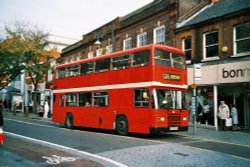 Bus in Watford High Street Wallpaper