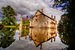 Baddesley Clinton Wallpaper