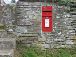 Clodock Parish Church postbox Wallpaper