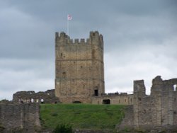 Richmond Castle, Richmond, North Yorkshire Wallpaper