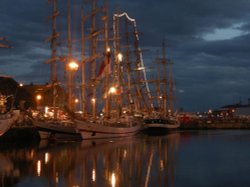 tall ships Wallpaper