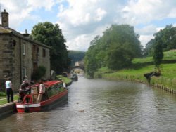 Leeds to Liverpool Canal Wallpaper