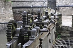 Dinham Mill sluice gate Wallpaper