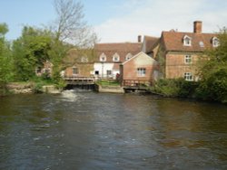 Flatford, the River Stour Wallpaper