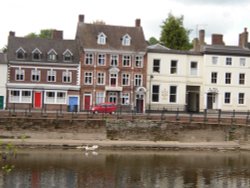 Riverside in Bewdley Wallpaper