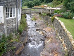 A stream in Boscastle Wallpaper