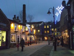 Hebden Bridge in the Festive Season Wallpaper