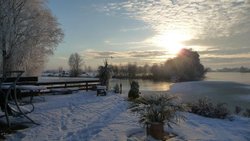 Snow covered lake Wallpaper