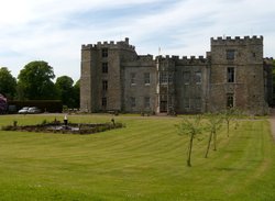 Chillingham Castle gardens Wallpaper