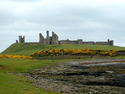 Dunstanburgh Castle Wallpaper