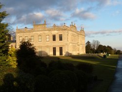 Brodsworth Hall in winter sun, January 2011 Wallpaper