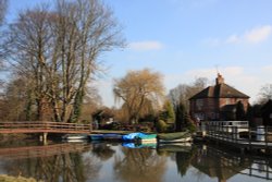 Shiplake Lock Wallpaper