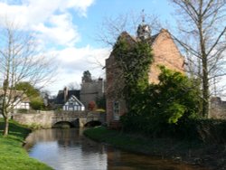 The bridge over the River Arrow