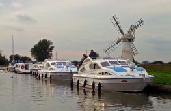 Thurne Dyke and Mill, Norfolk Wallpaper