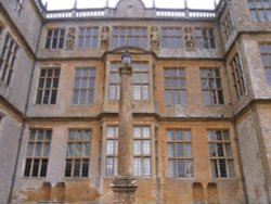 Montacute House Wallpaper