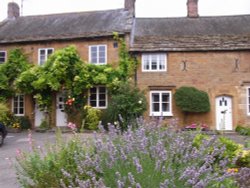 Cottages, Montacute Wallpaper