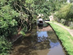 A walk along the canal in summer Wallpaper