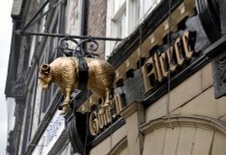 Golden Fleece sign Wallpaper