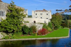 Leeds Castle Wallpaper