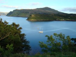 Loch Portree and Ben Tianavaig Wallpaper