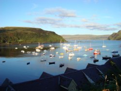 Loch Portree, silent september morning Wallpaper