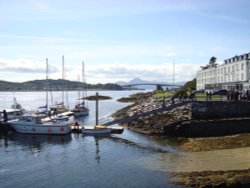 Kyle of Lochalsh Harbour Wallpaper