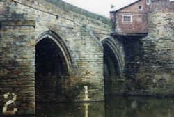 Old Elvet Bridge Wallpaper