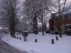 Irthlingborough snow scene Wallpaper